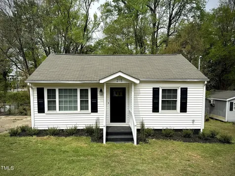 215 Walnut Street Cary NC 27511