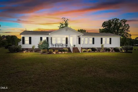 3718 Nc 42 E Tarboro NC 27886