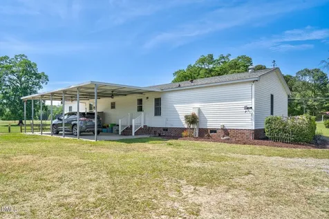 3718 Nc 42 E Tarboro NC 27886