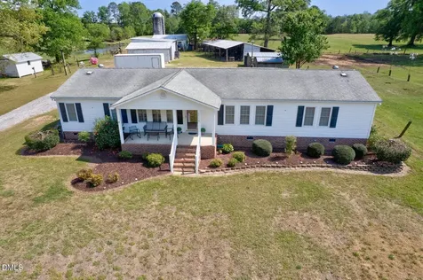 3718 Nc 42 E Tarboro NC 27886