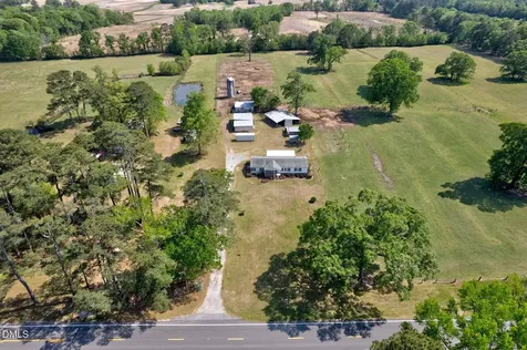 3718 Nc 42 E Tarboro NC 27886