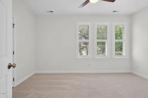 789 Crabtree Crossing Parkway Cary NC 27513