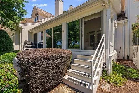 789 Crabtree Crossing Parkway Cary NC 27513