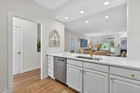 789 Crabtree Crossing Parkway Cary NC 27513