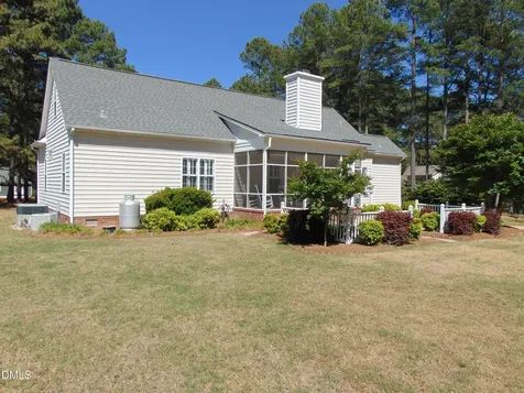 1667 Timberlane Nashville NC 27856