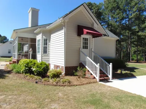 1667 Timberlane Nashville NC 27856