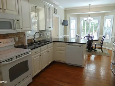 1667 Timberlane Nashville NC 27856