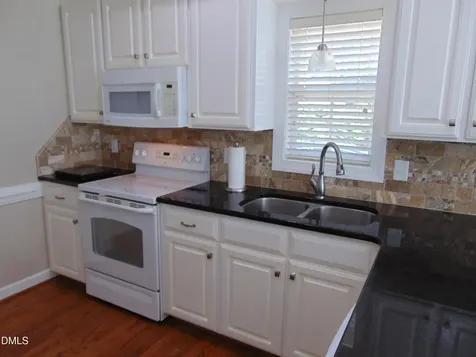 1667 Timberlane Nashville NC 27856