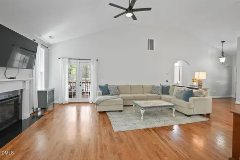 77 Sherwood Lane Sanford NC 27332