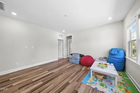 1916 Kings Knot Court Apex NC 27502