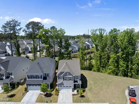 1916 Kings Knot Court Apex NC 27502