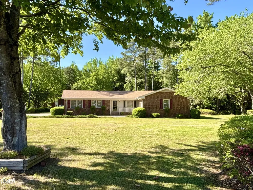 1957 Old Beulah Road Selma NC 27576