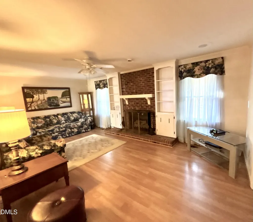 1957 Old Beulah Road Selma NC 27576