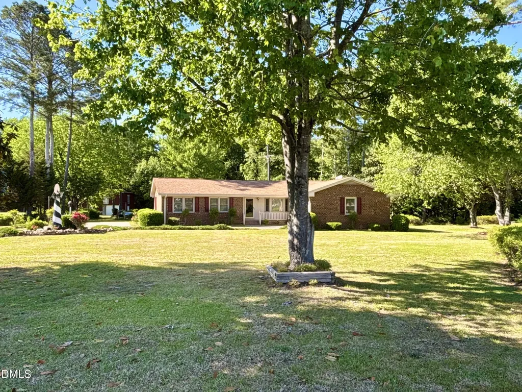 1957 Old Beulah Road Selma NC 27576