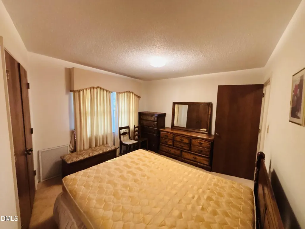 1957 Old Beulah Road Selma NC 27576