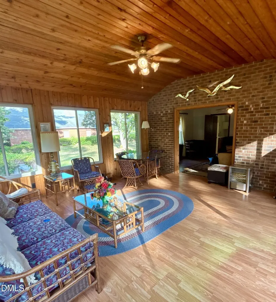1957 Old Beulah Road Selma NC 27576