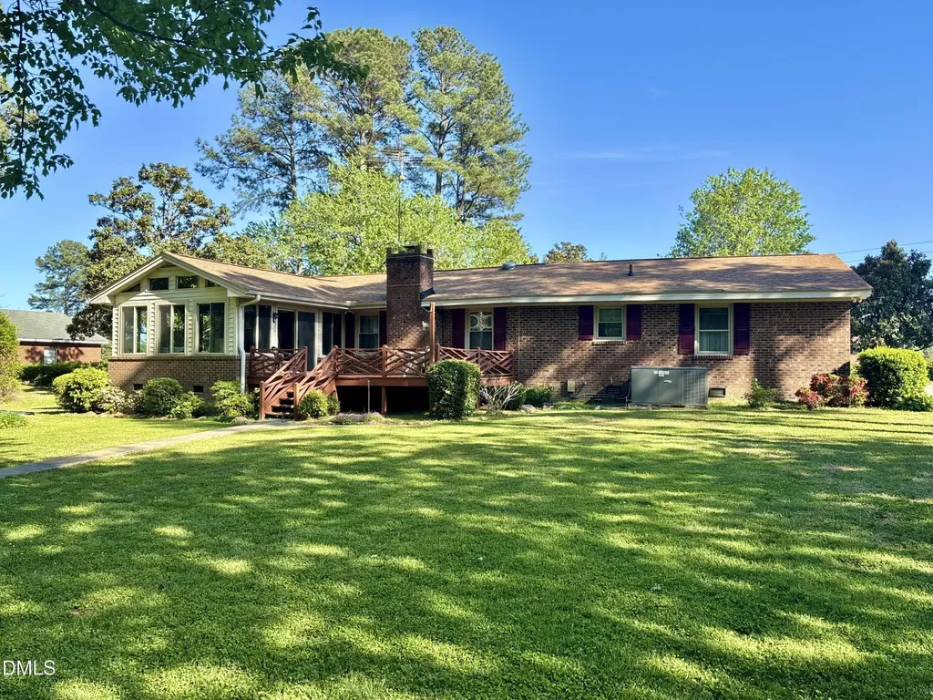 1957 Old Beulah Road Selma NC 27576