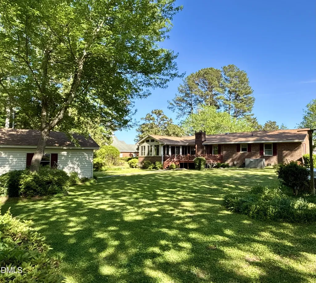1957 Old Beulah Road Selma NC 27576