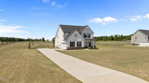 289 Rocking Horse Lane Raeford NC 28376