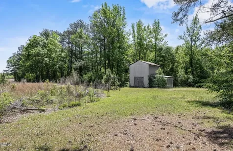 679 Mintz Road Roseboro NC 28382
