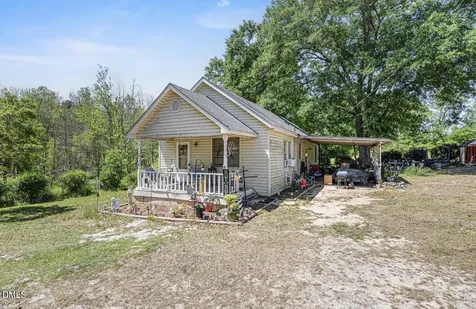 679 Mintz Road Roseboro NC 28382
