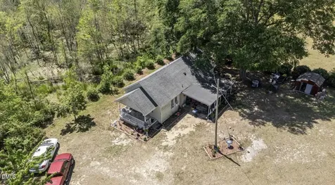 679 Mintz Road Roseboro NC 28382