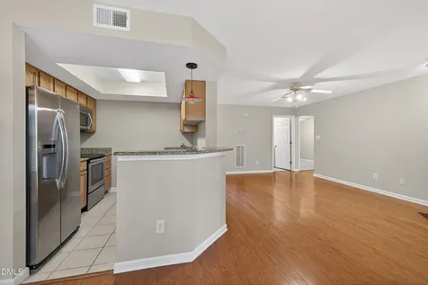 113 Abingdon Court Cary NC 27513