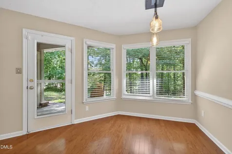 113 Abingdon Court Cary NC 27513