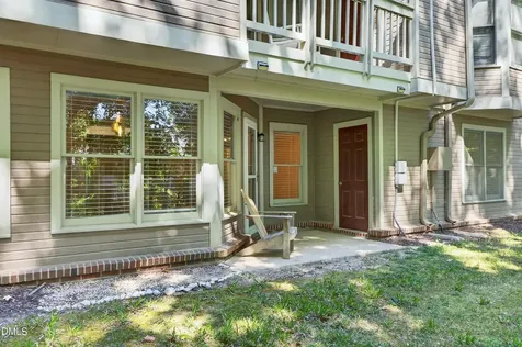 113 Abingdon Court Cary NC 27513