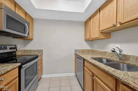 113 Abingdon Court Cary NC 27513