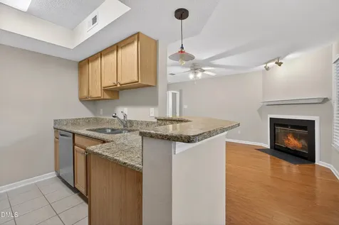 113 Abingdon Court Cary NC 27513