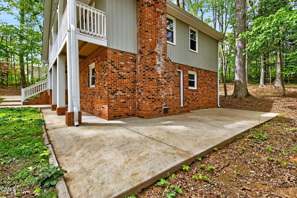 305 Beechwood Hill Drive Raleigh NC 27603
