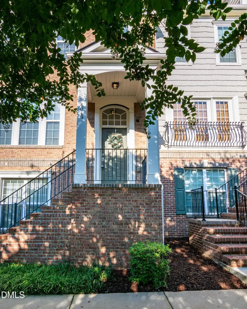 4019 Yellowfield Way Cary NC 27518