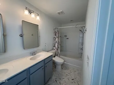 4019 Yellowfield Way Cary NC 27518
