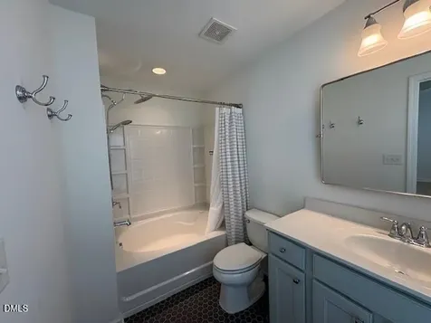 4019 Yellowfield Way Cary NC 27518