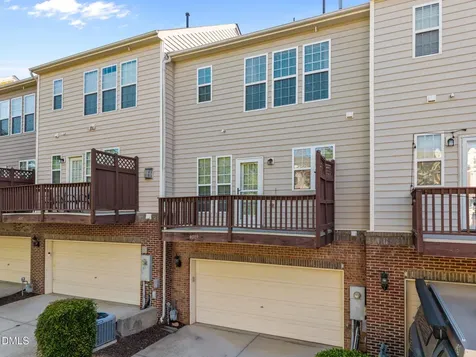 4019 Yellowfield Way Cary NC 27518