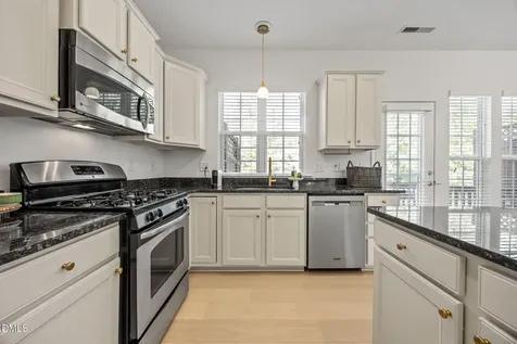 4019 Yellowfield Way Cary NC 27518