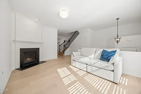 4019 Yellowfield Way Cary NC 27518