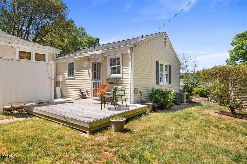 2204 Brewer Street Raleigh NC 27608
