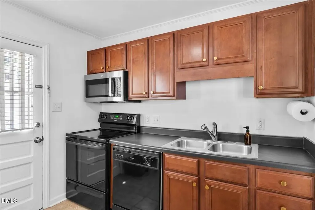 2204 Brewer Street Raleigh NC 27608