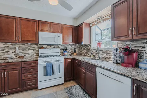 816 Cornwallis Drive Burlington NC 27215