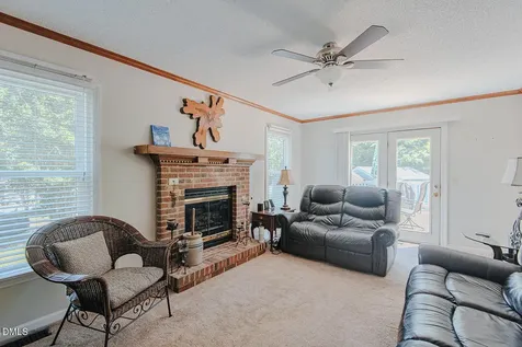 816 Cornwallis Drive Burlington NC 27215