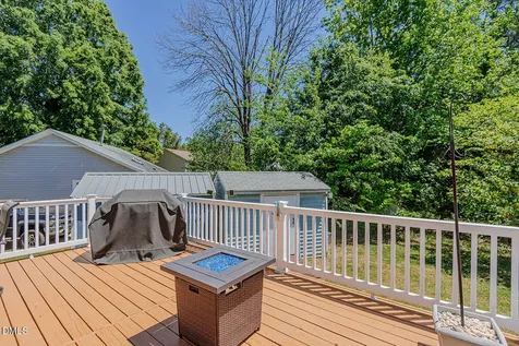 816 Cornwallis Drive Burlington NC 27215