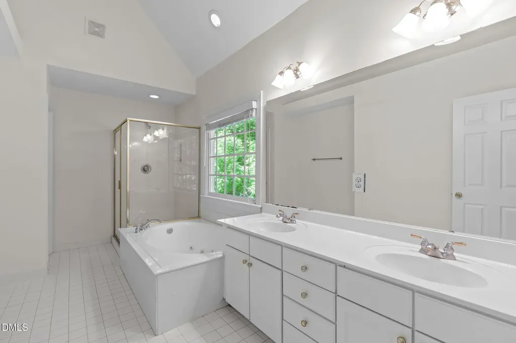 2929 Sunnystone Way Raleigh NC 27613