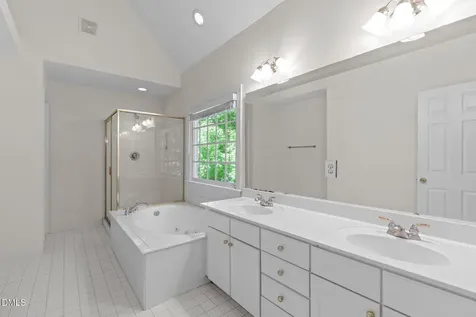 2929 Sunnystone Way Raleigh NC 27613