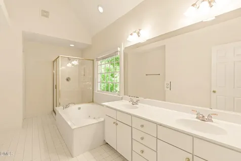 2929 Sunnystone Way Raleigh NC 27613