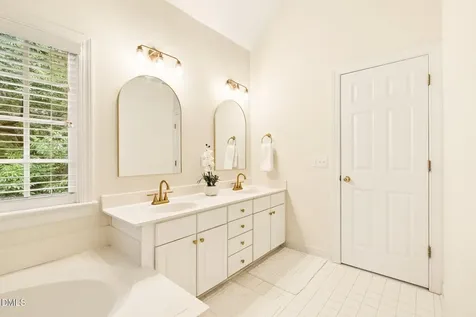 2929 Sunnystone Way Raleigh NC 27613