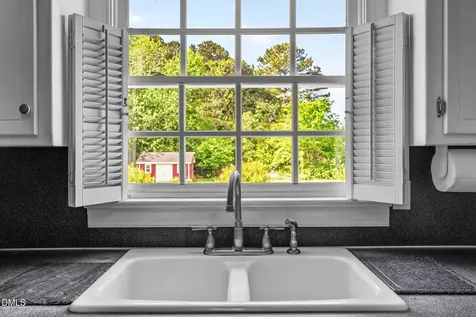 9228 Main Street Castalia NC 27816