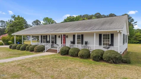 9228 Main Street Castalia NC 27816