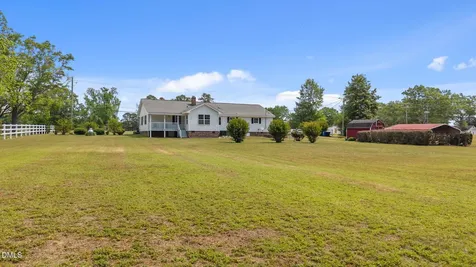 9228 Main Street Castalia NC 27816